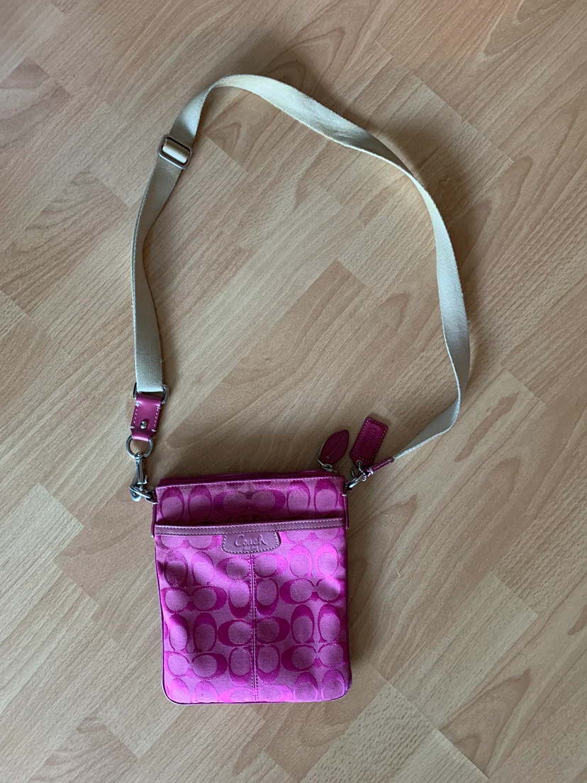 Coach Pink Monogram Crossbody Bag - photo 3