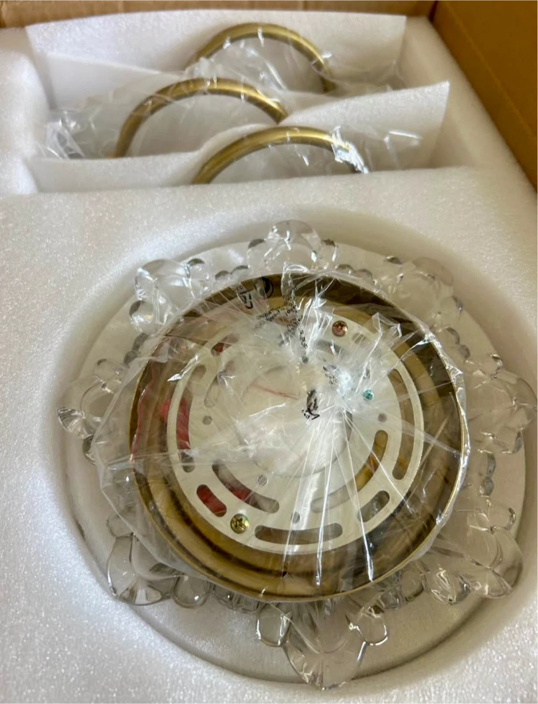 Antique Style 3-Light Bathroom Vanity Light Fixture. Brand New. - photo 3