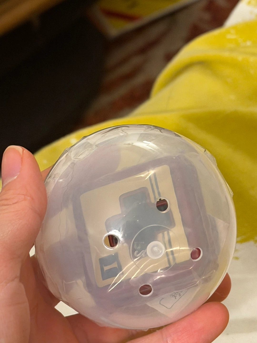 Nintendo controller keychain gatcha - photo 2