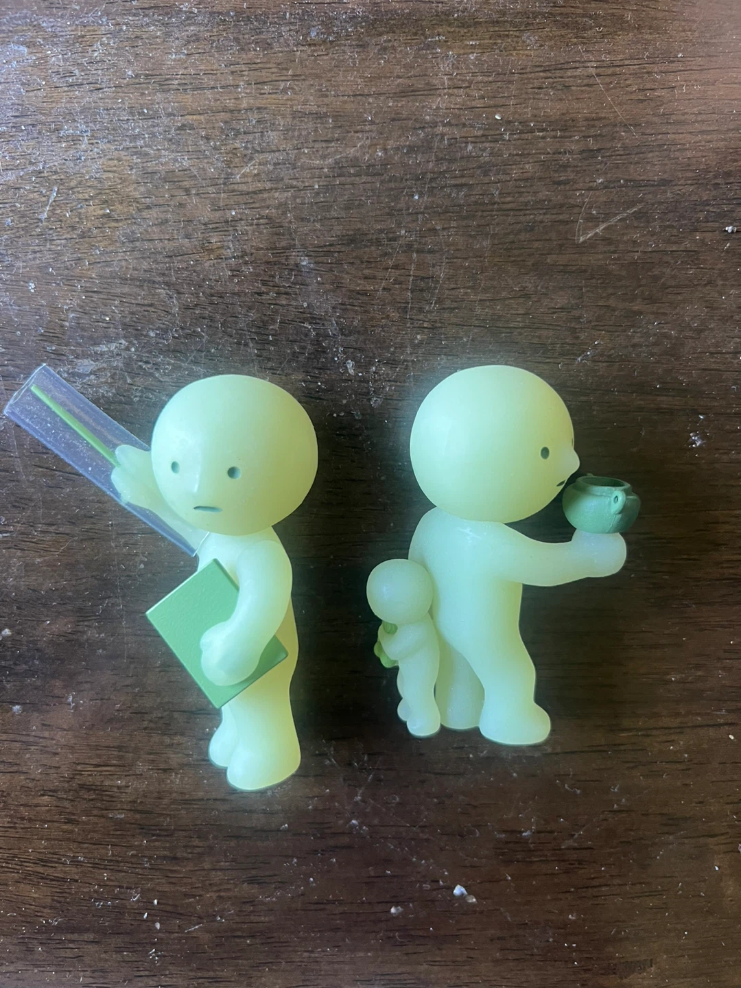 Light Green Figurines with Accessories