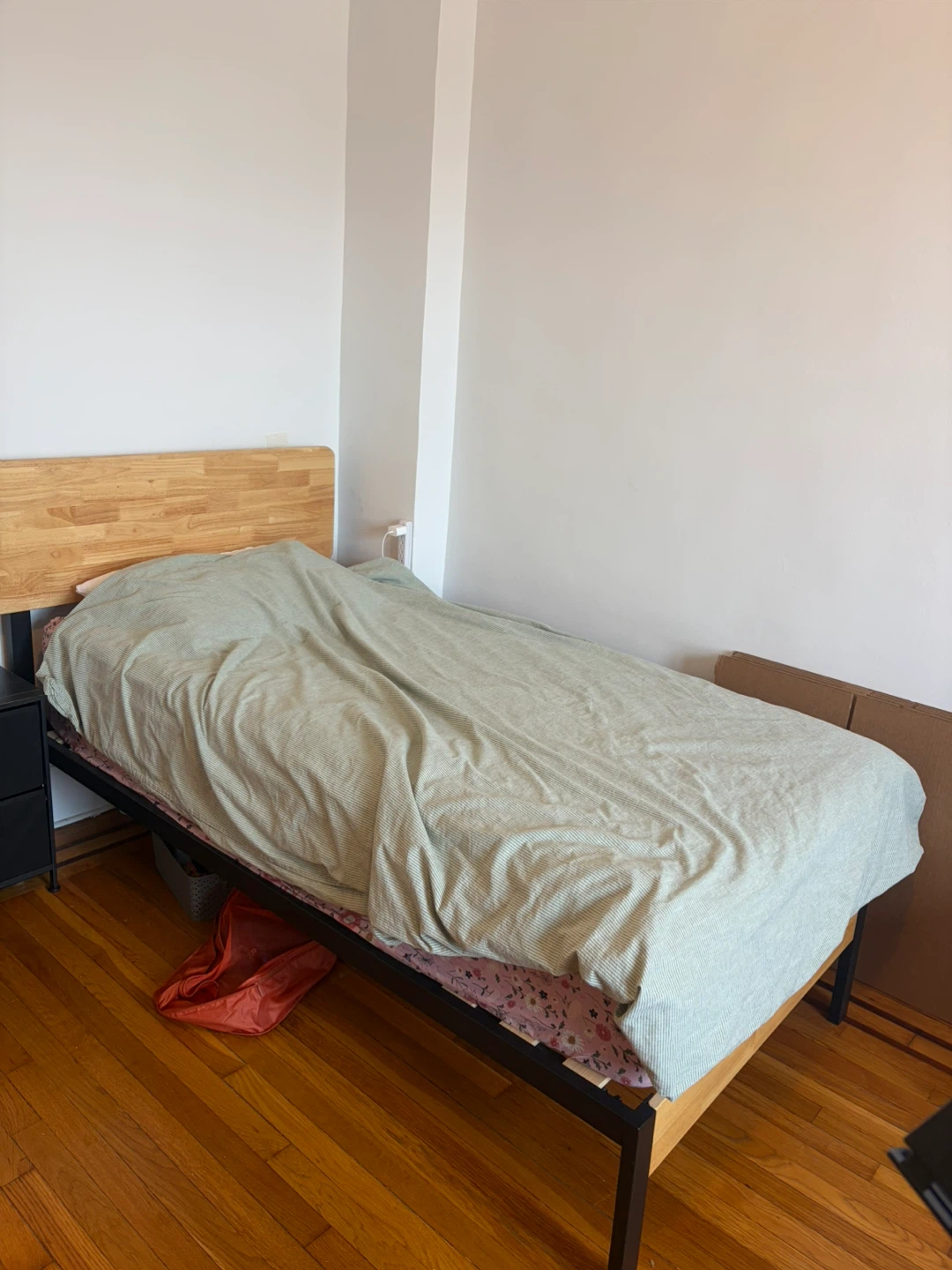 ZINUS Olivia Twin Bed Frame & ZINUS 12 inch Mattress - photo 2
