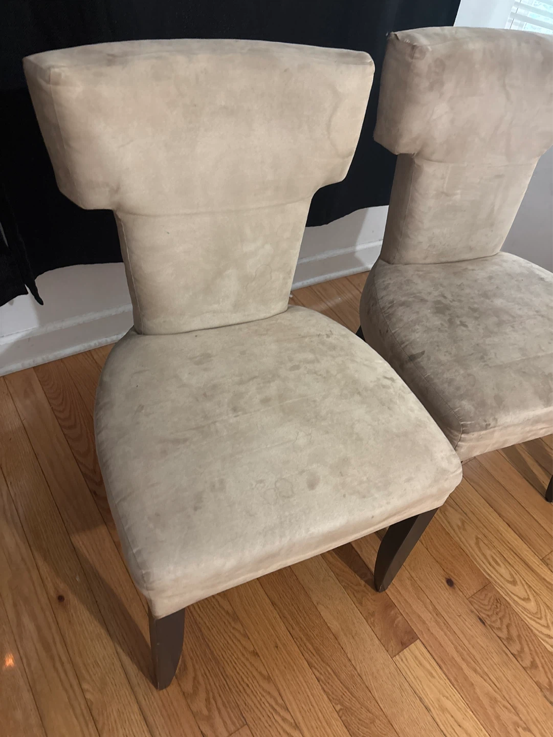 6 chairs all need deep cleaning best offer for all of them - photo 2