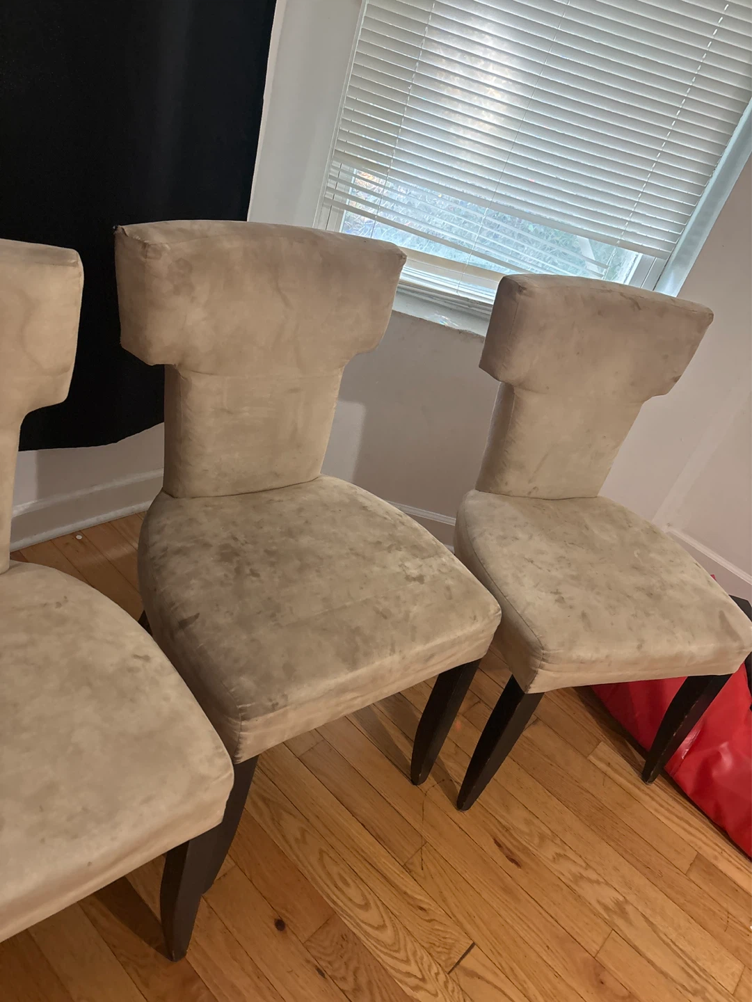 6 chairs all need deep cleaning best offer for all of them - photo 3