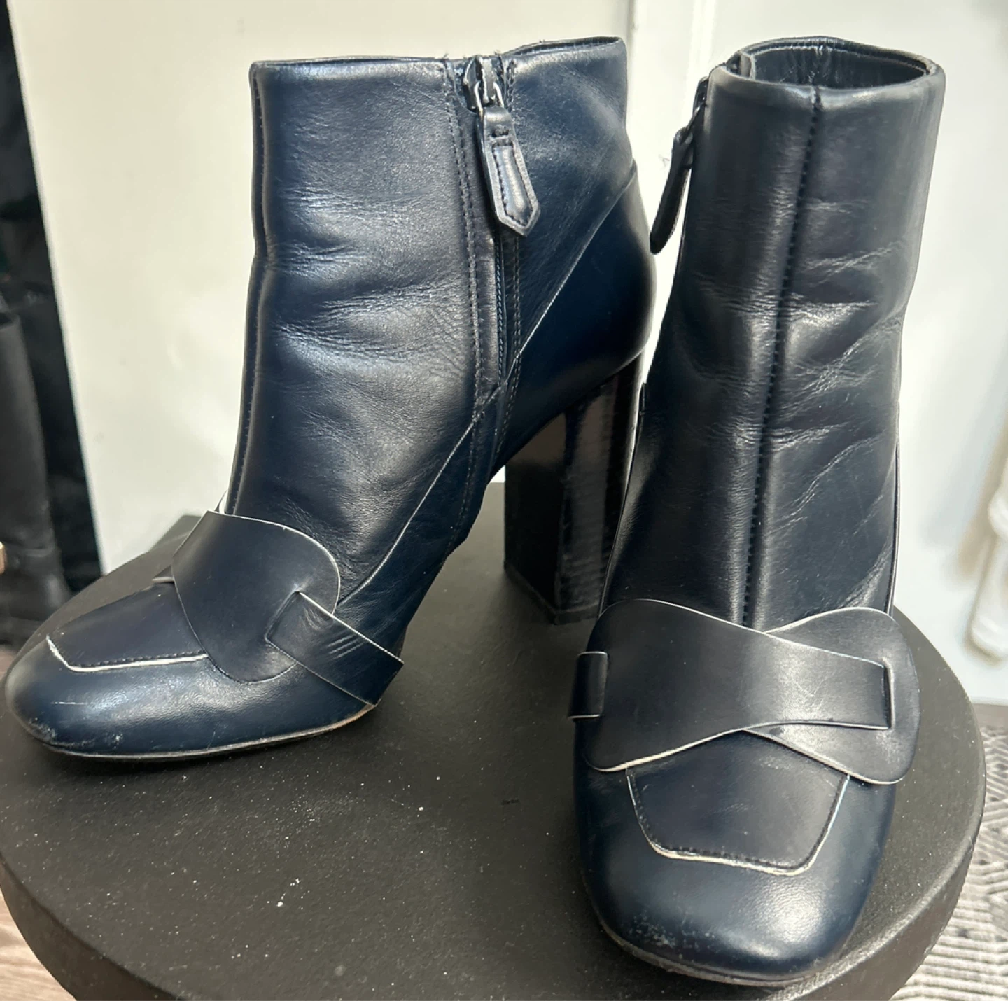 Tory Burch Navy Leather Ankle Boots Size 7 - photo 3