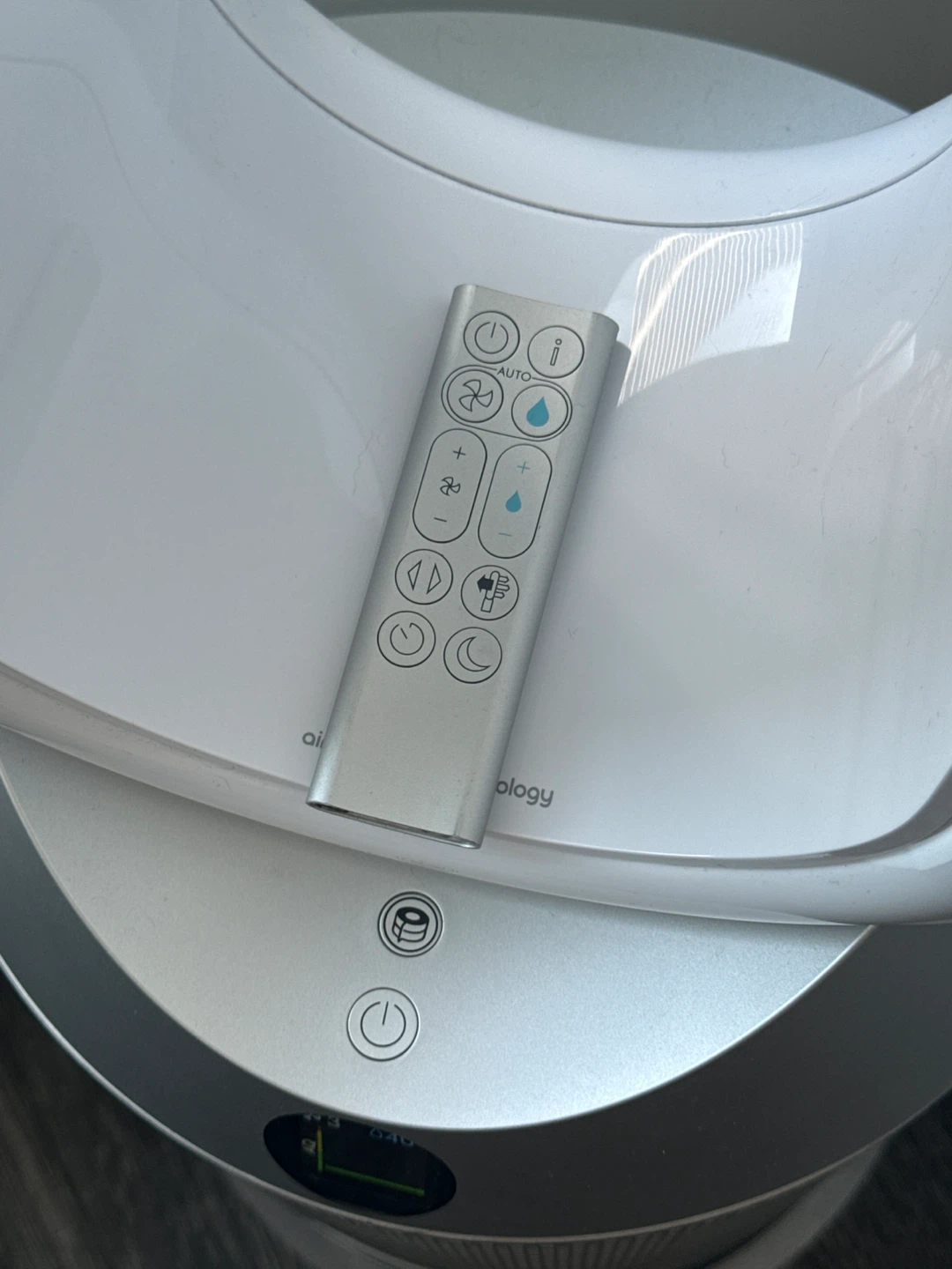 Like New Dyson Pure Cool TP04 Air Purifier Fan - photo 3