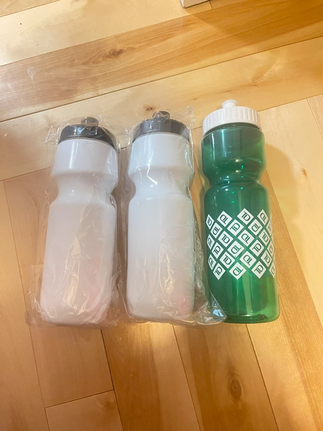 3 Water Bottles - 2 White, 1 Green - photo 2