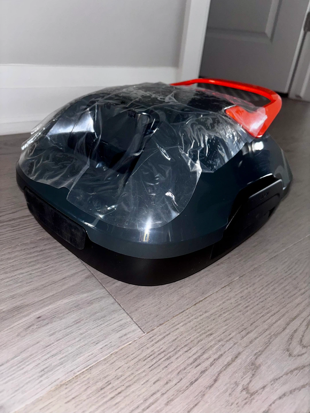 Gosvor robotic pool cleaner - photo 2