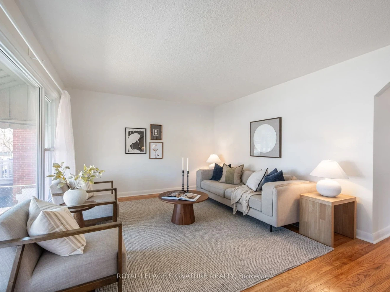 BEAUTIFUL 3 BEDROOM HOME - photo 2