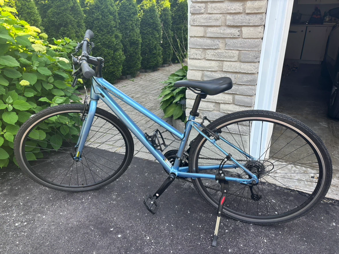Cannondale Quick Hybrid Bike