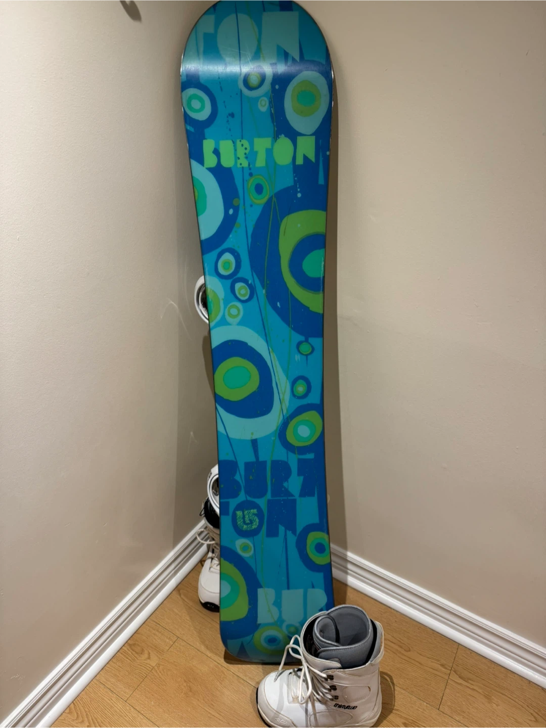 Burton Snowboard with Bindings & Boots - photo 2