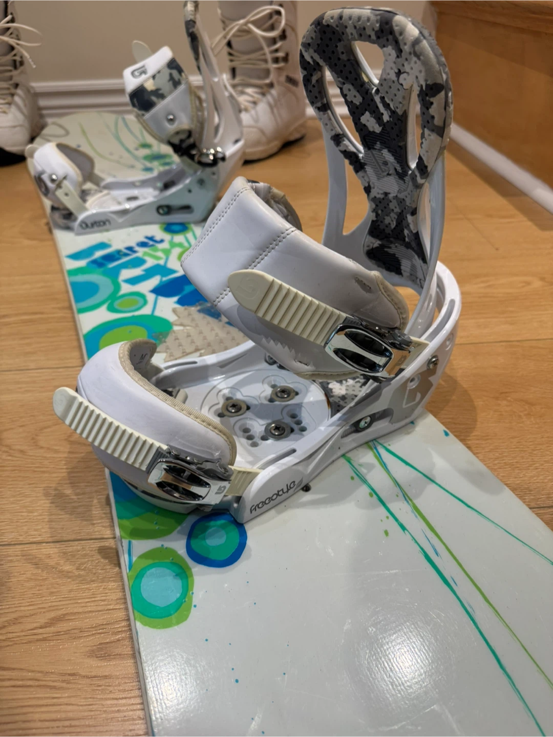 Burton Snowboard with Bindings & Boots - photo 3