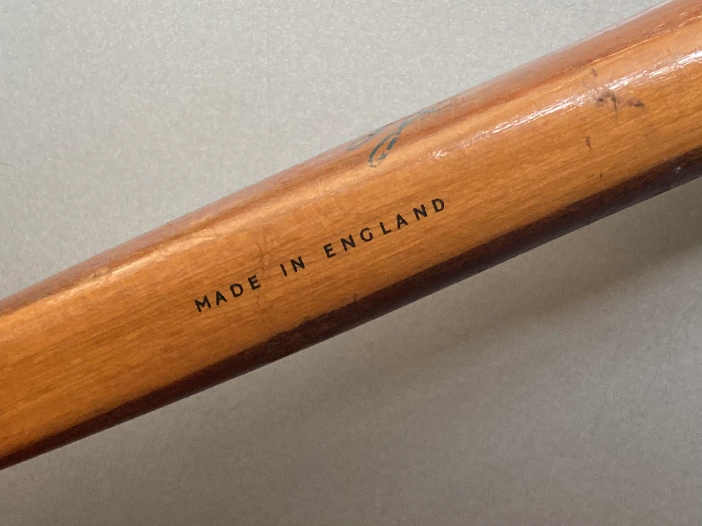 Vintage Wooden Tennis Racket - Made in England - Circa 1960s - photo 4