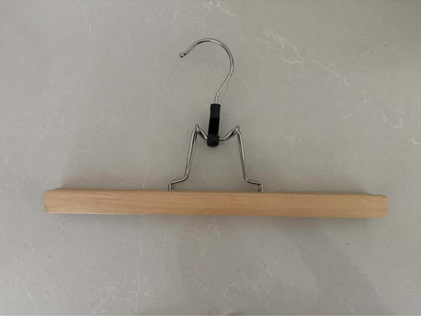 Nature Smile Wooden Trouser Hangers - 6 Pieces - photo 4