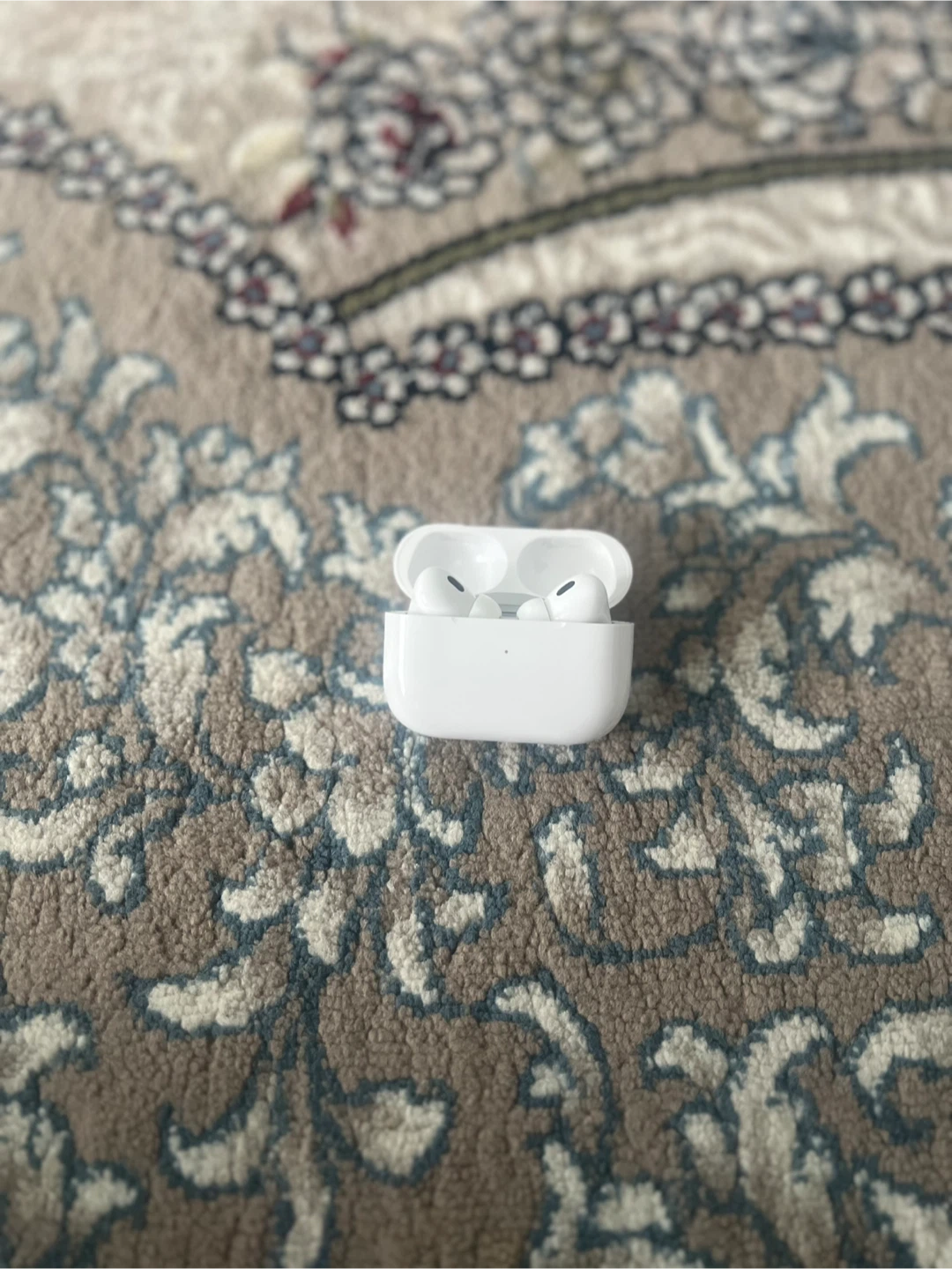 AirPods Pro 2nd Generation With MagSafe Charging Case (USB-C)
