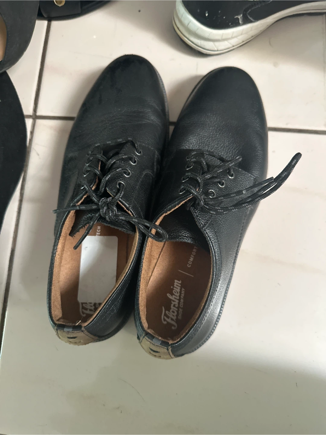 Florsheim "Comfortech" Black Leather Dress Shoes