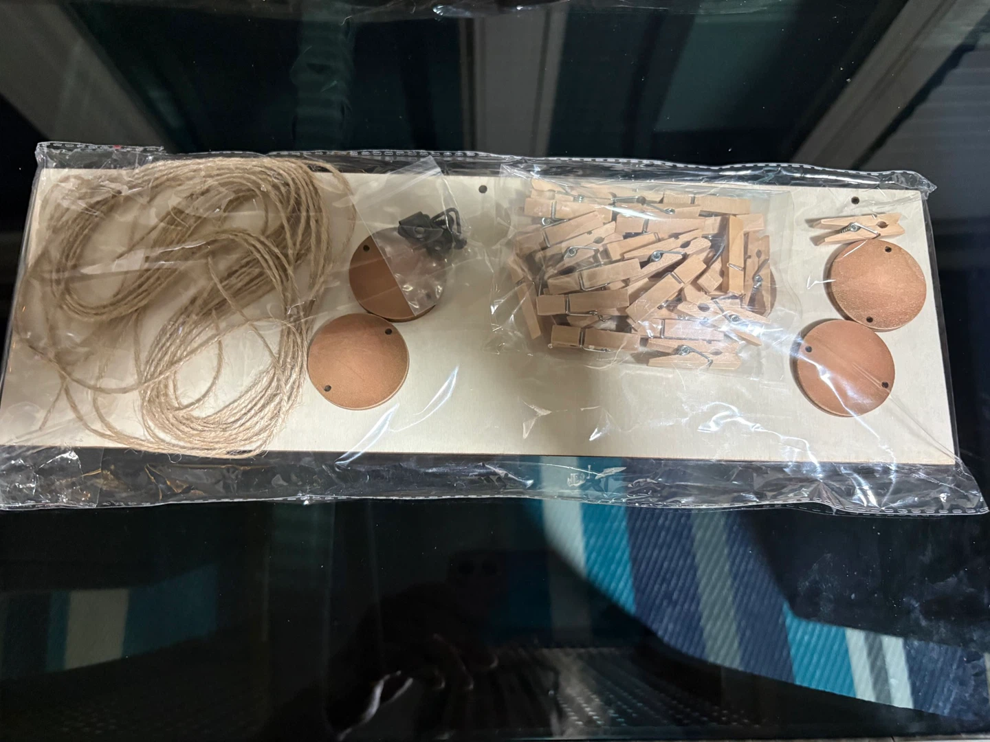 Kit de décoration murale avec corde et pinces en bois - photo 3