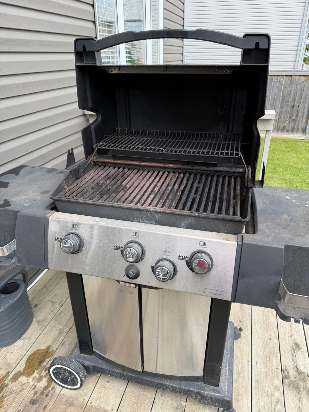 Broil King Signet Propane Grill - photo 5