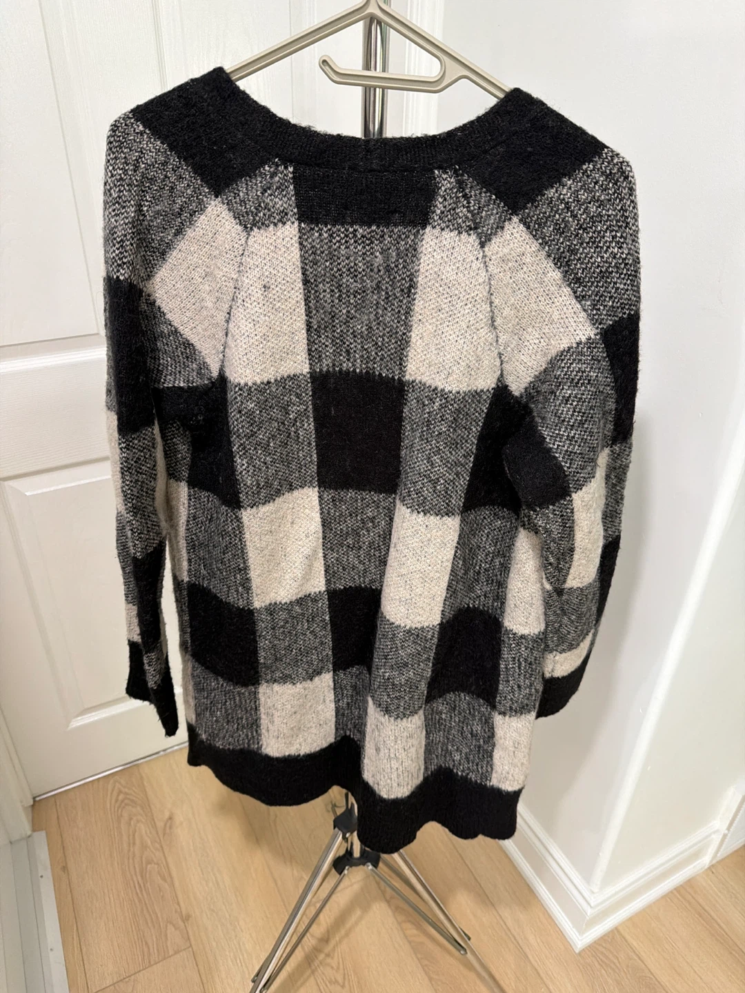 Women's Plaid Cardigan - photo 2