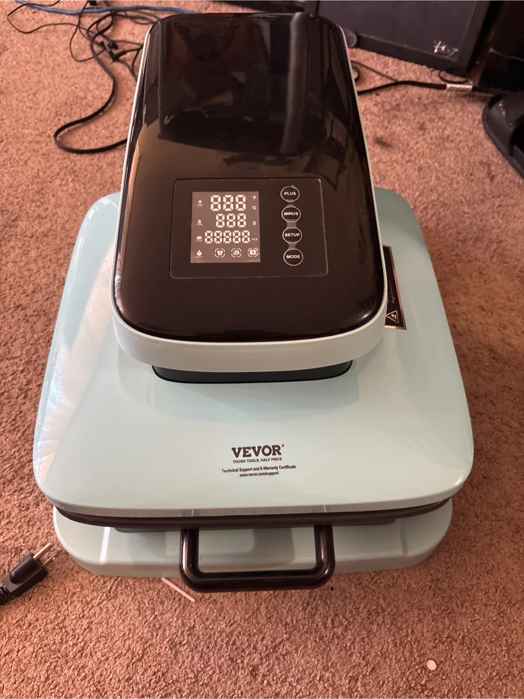 Cricut Explore 3 and Heat Press Starter Kit - photo 5