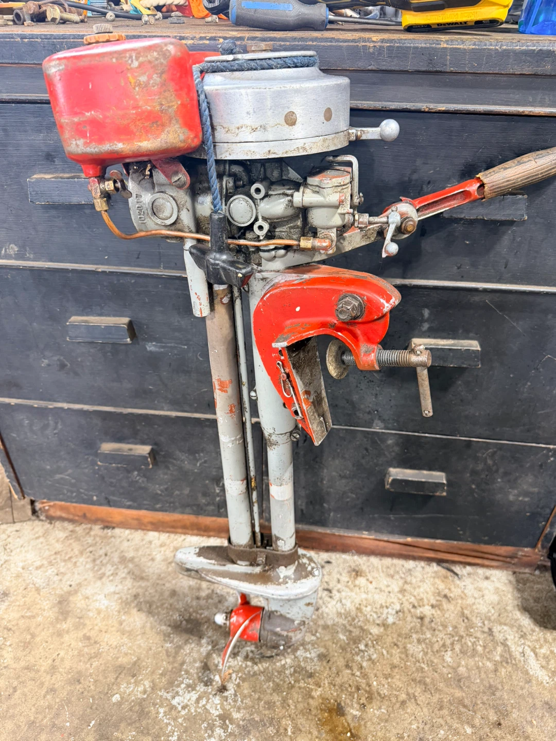 Two vintage boat motors - photo 4