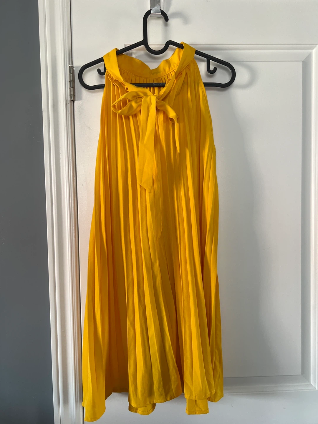 Yellow Halter Neck Pleated Top - photo 2