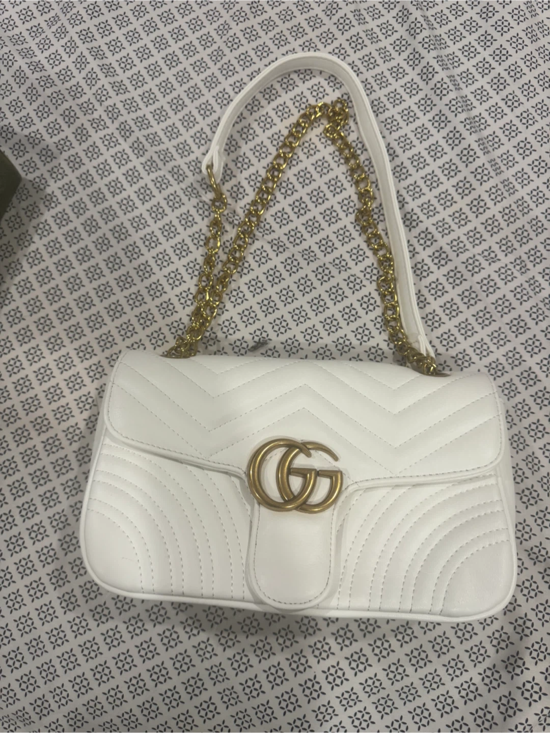 White Gucci Marmont Matelassé Shoulder Bag