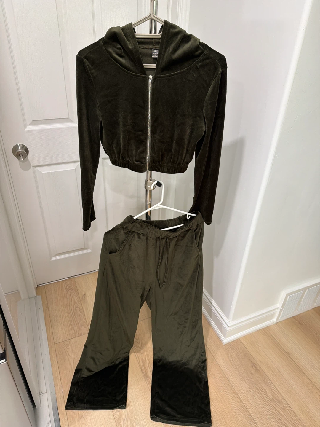 SHEIN Velour Tracksuit Set - Olive Green