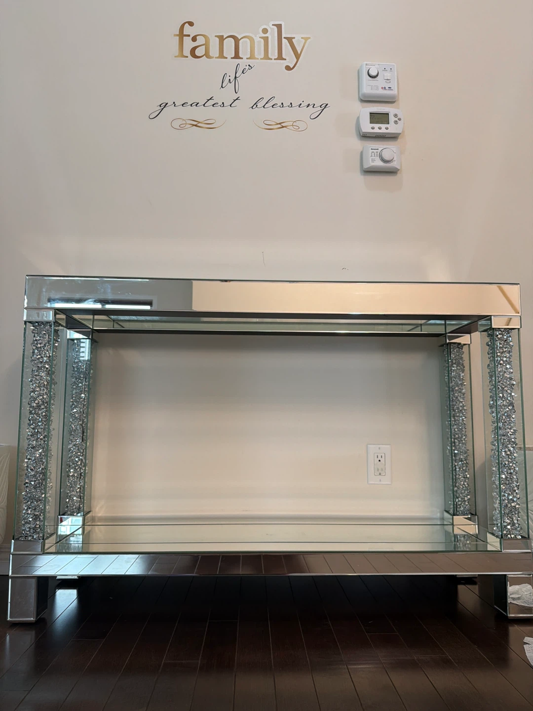 Crushed Diamond Mirrored Console Table