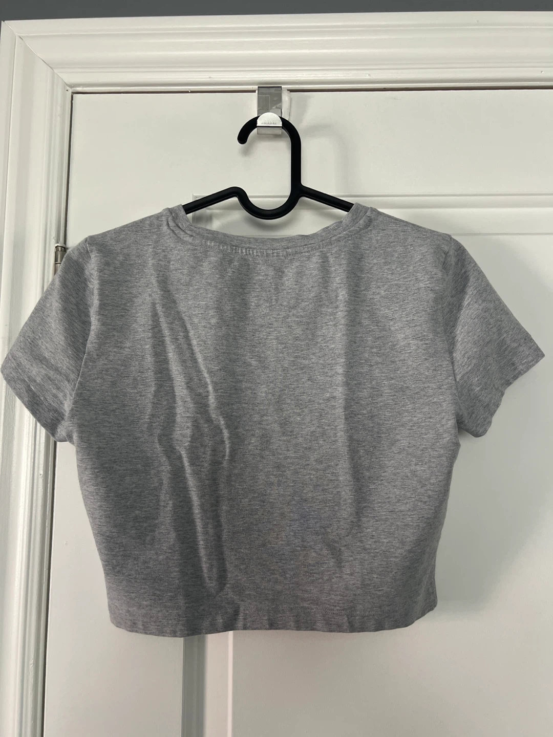 TNA Grey Cropped T-Shirt - photo 3