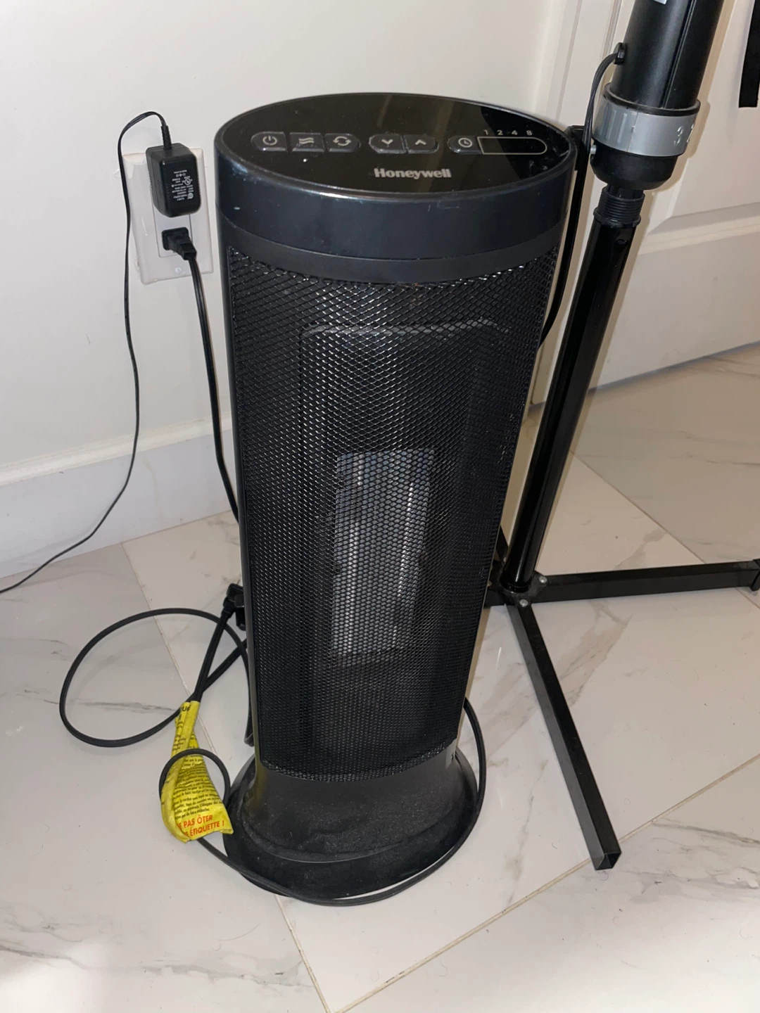 Quick sale or OBO Honeywell Tower Heater 2 heater types - photo 2