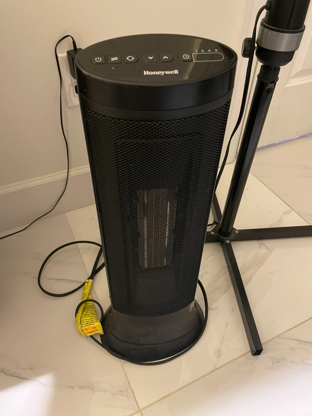 Quick sale or OBO Honeywell Tower Heater 2 heater types - photo 3