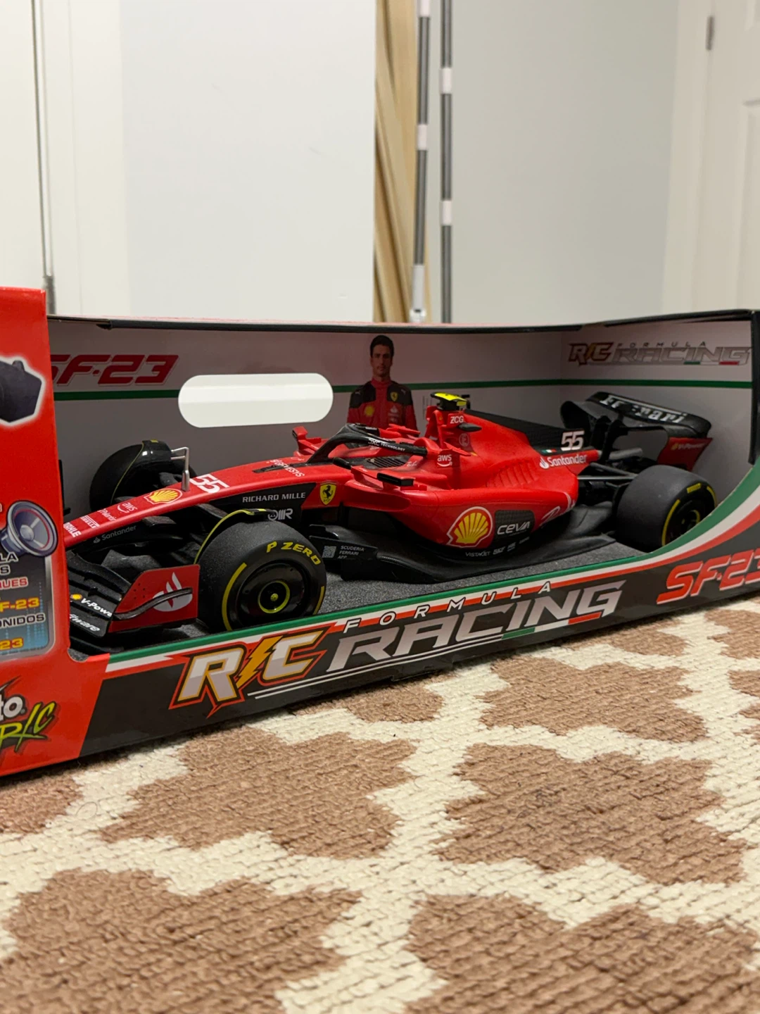 Maisto Tech RC Ferrari SF-23 #55 Carlos Sainz Red – New - photo 2