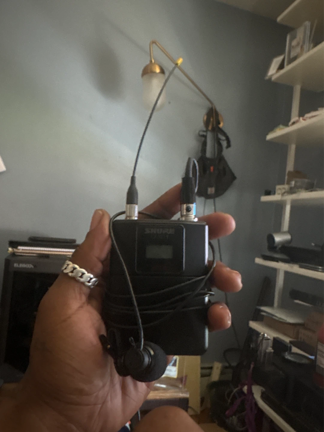Shure QLXD1 G50 Wireless Bodypack Transmitter - photo 2