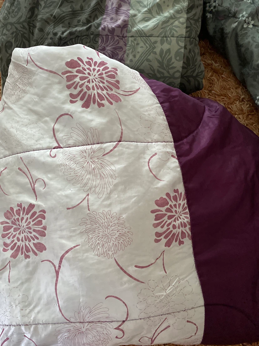 Queen bed comforter / garage sale - photo 2