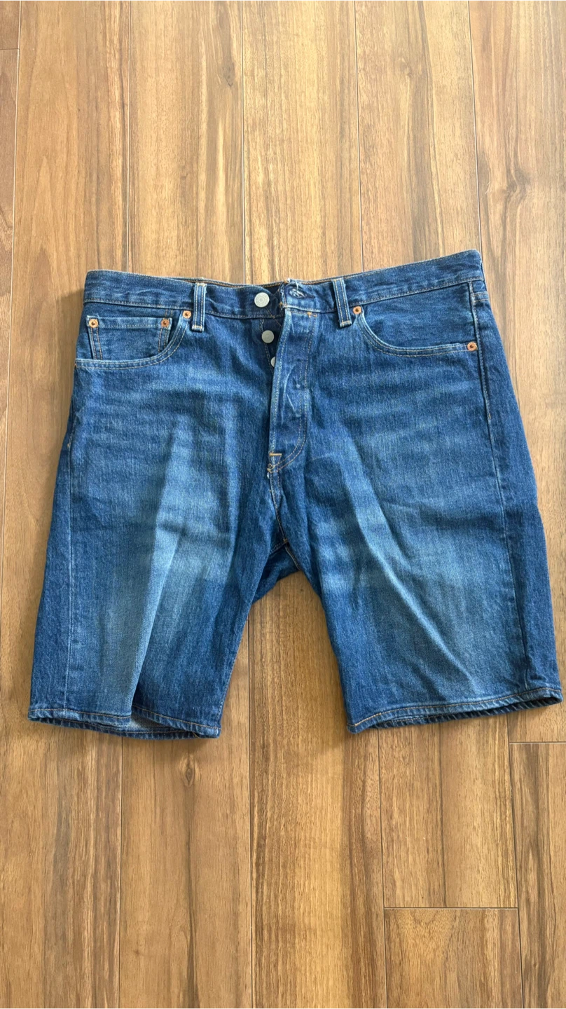 Levi's 501 Denim Shorts Men's Size 32