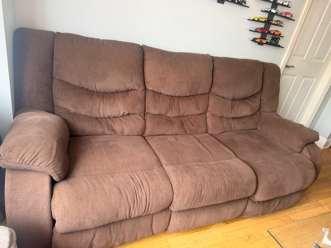 Brown Reclining Sofa - 3 Seater - photo 2
