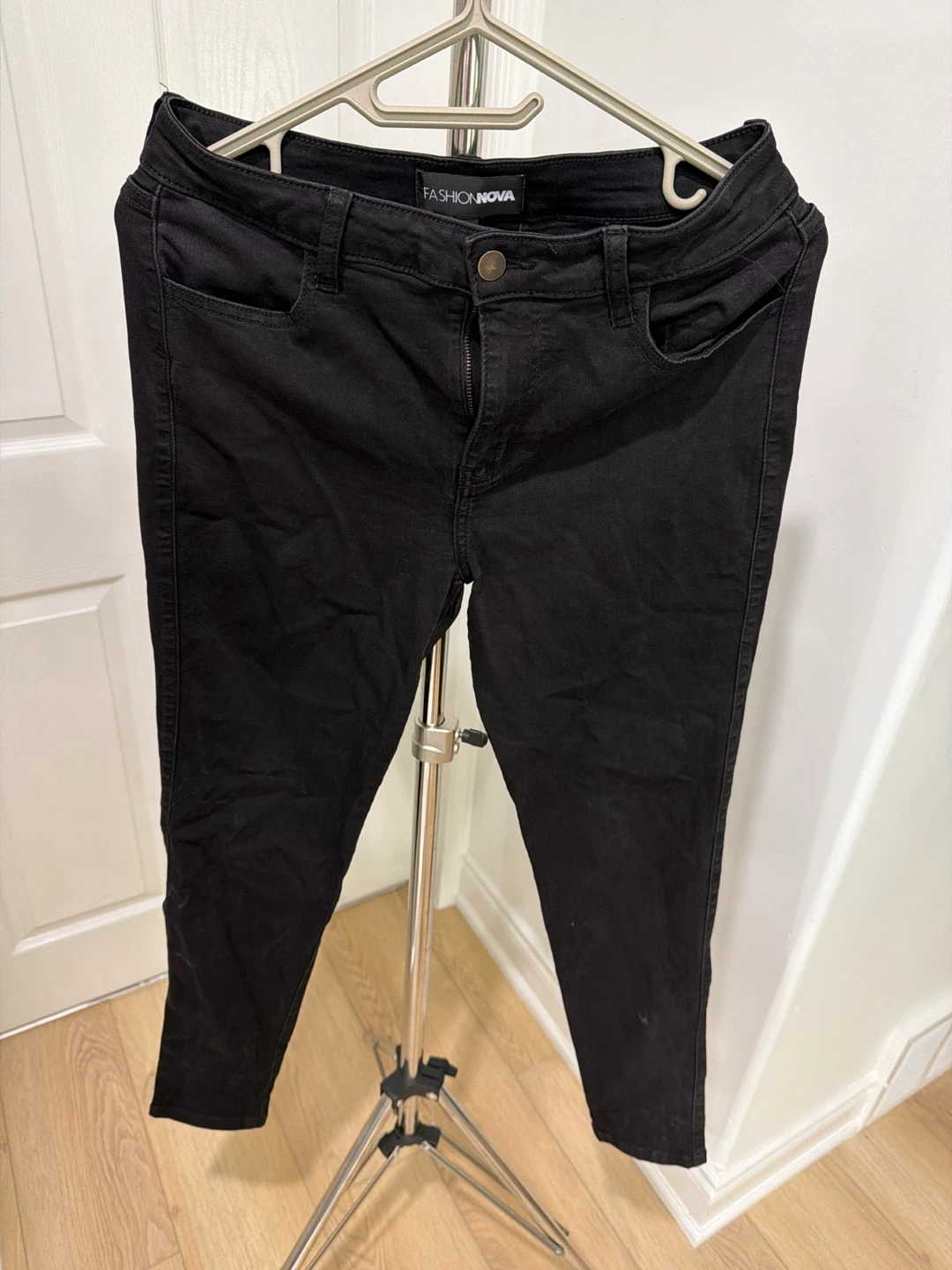 Fashion Nova Black Skinny Jeans