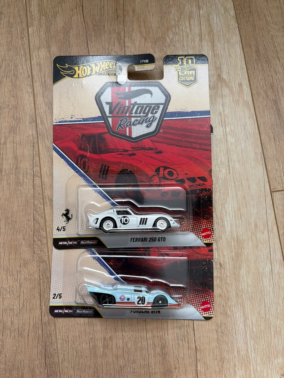 Hot Wheels Premium Ferrari 250 GTO & Porsche 911K