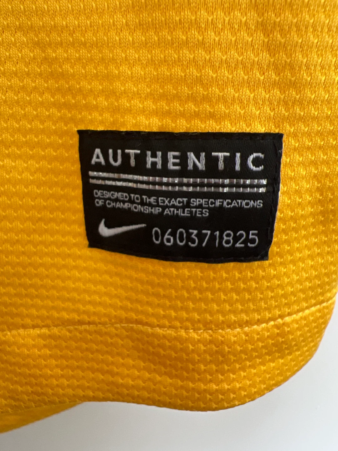 Nike Brazil National Team 2012-2013 home soccer jersey - photo 3