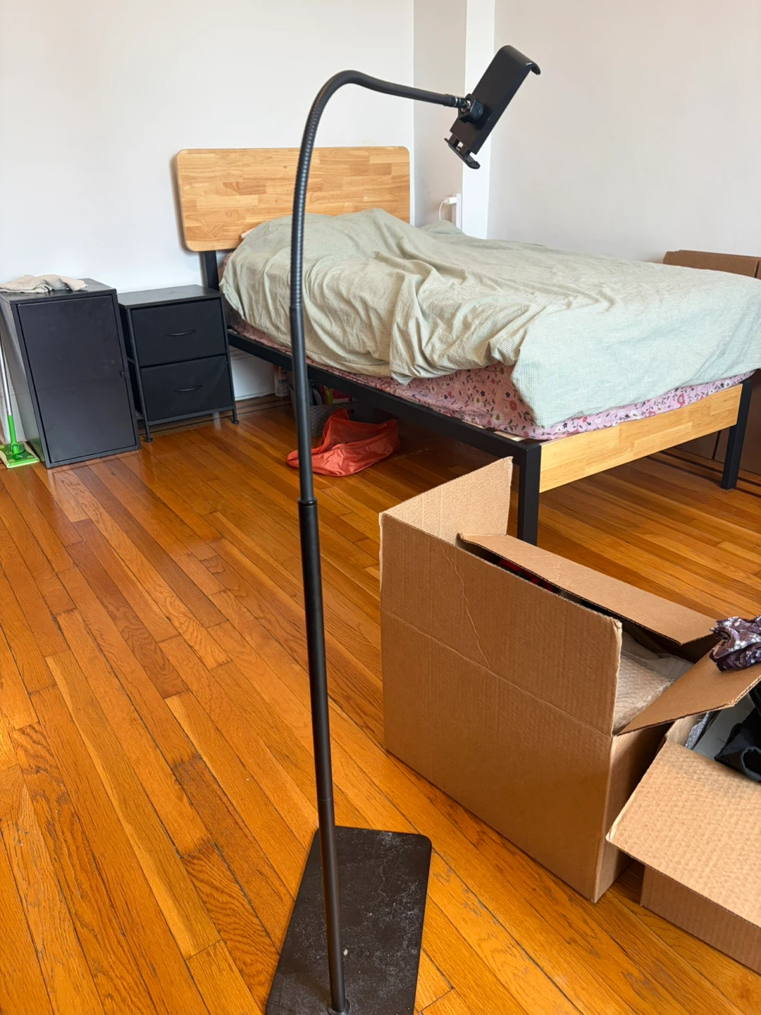 Adjustable Gooseneck Floor Stand for Tablet/Phone
