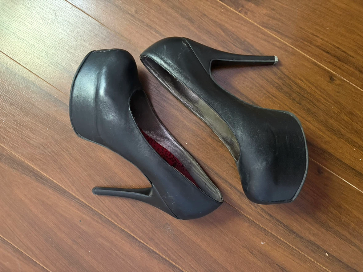 Black Leather Platform High Heels (size men’s 11/womens 13) - photo 2