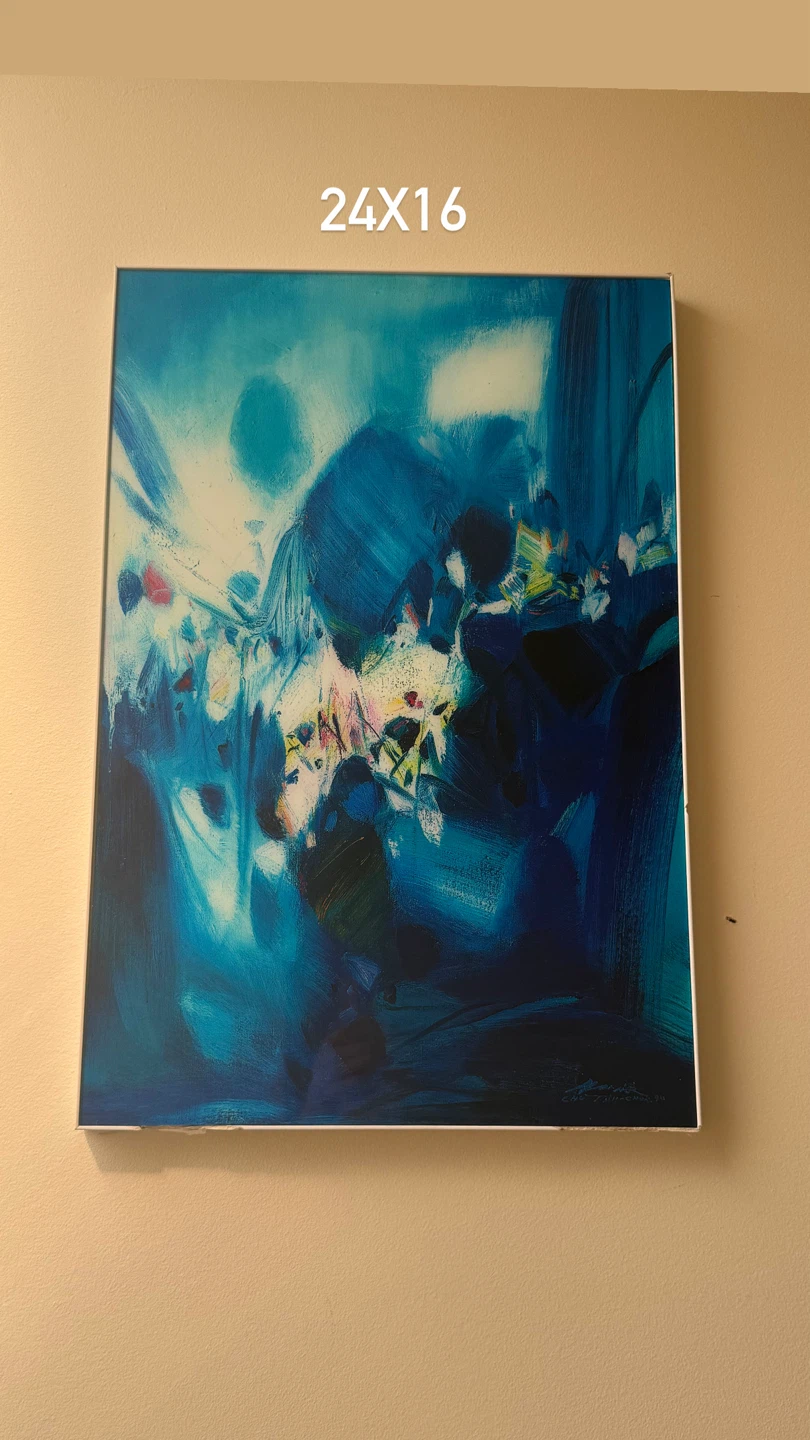 Assorted sizes of wall art - photo 4