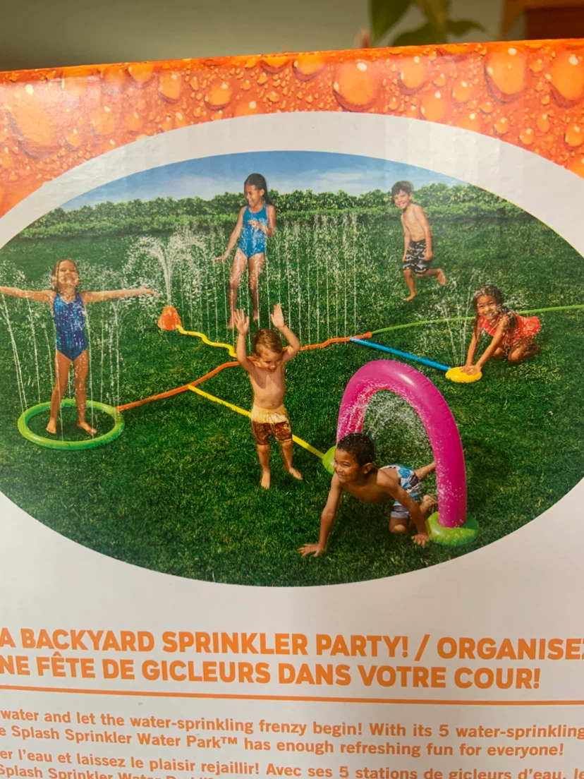 Banzai Splash Sprinkler Water Park - photo 5
