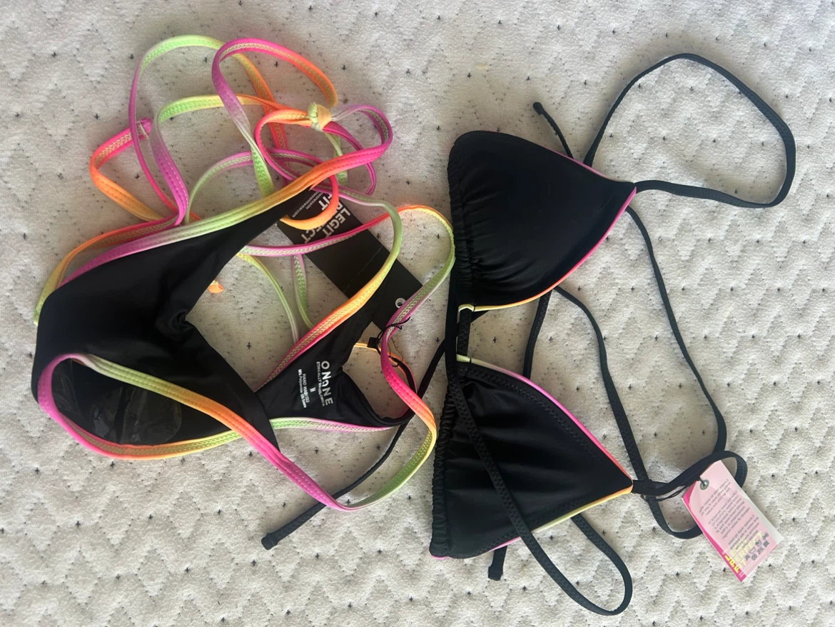 ONEONE swim thong Bikini Set - Black with Neon Trim - Size M - photo 2