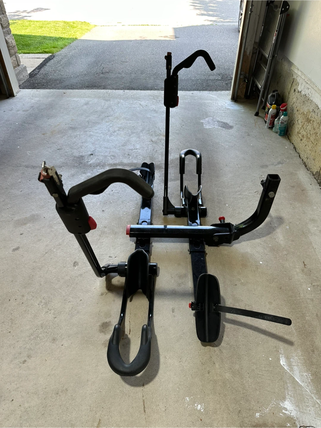 Yakima Holdup 2” Hitch Bike Rack - photo 2