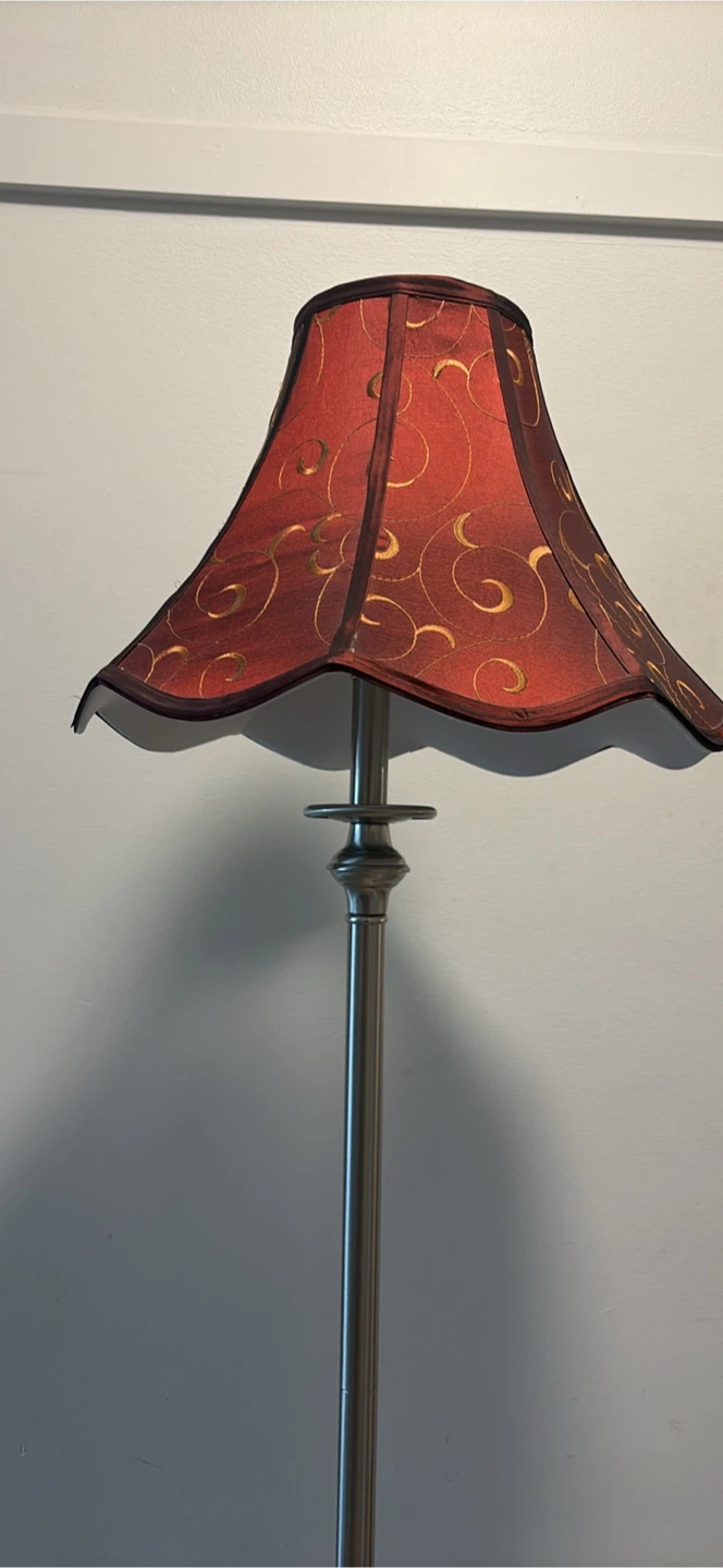 Red patterned lampshade floor lamp - photo 5