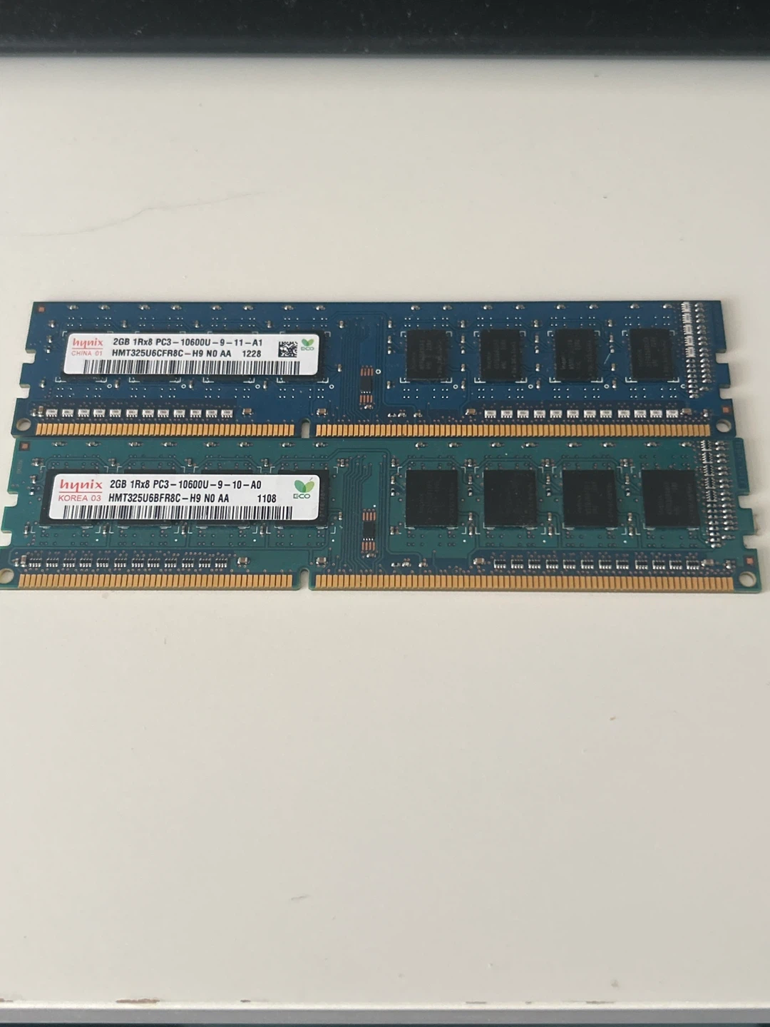 Hynix 2GB DDR3 RAM Sticks (2x)