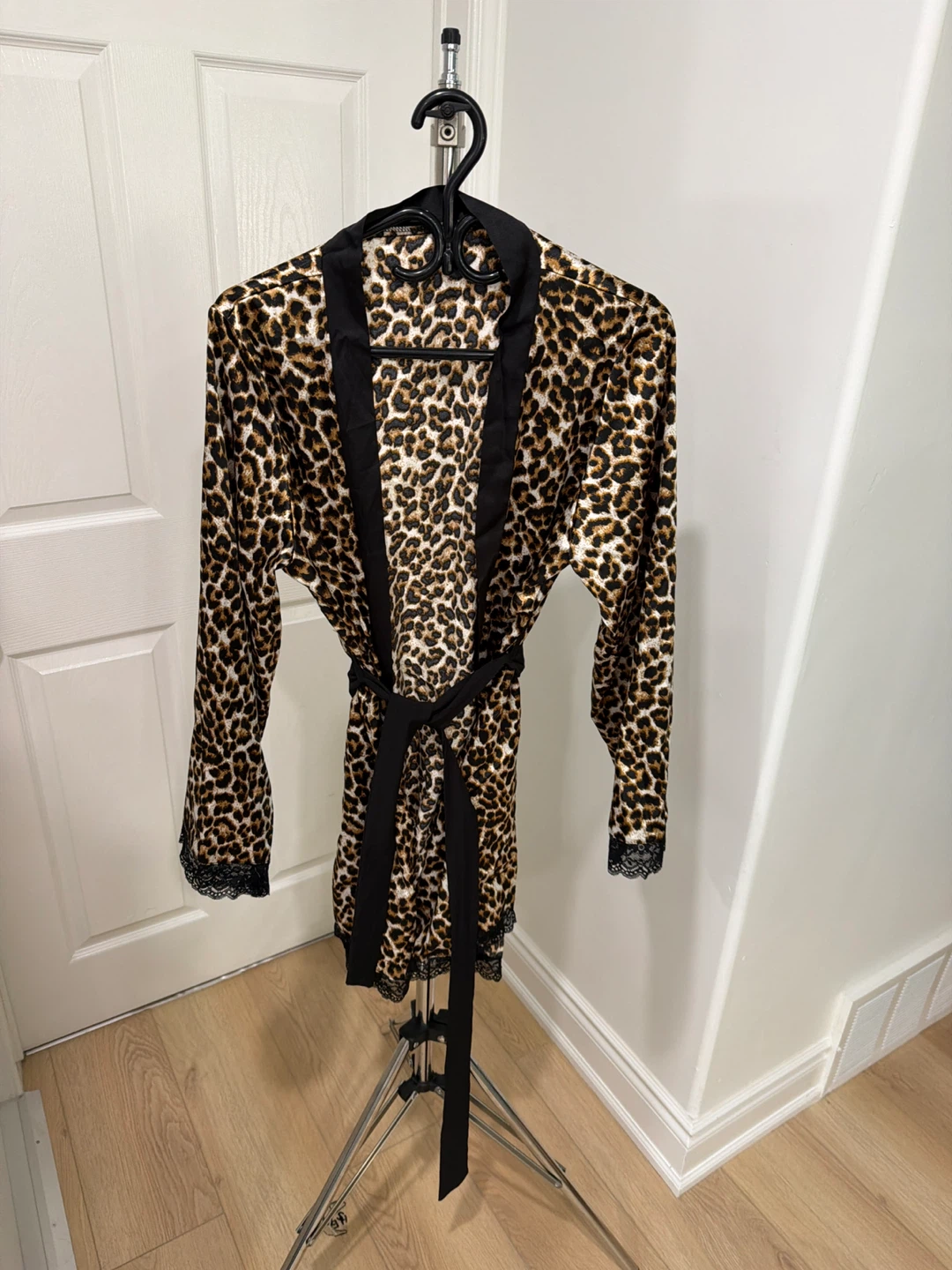 Leopard Print Robe with Lace Trim