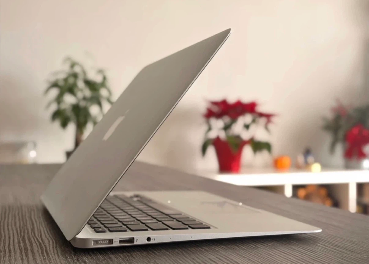 MacBook Air (13-inch, Late 2010) Perfect condition - photo 4
