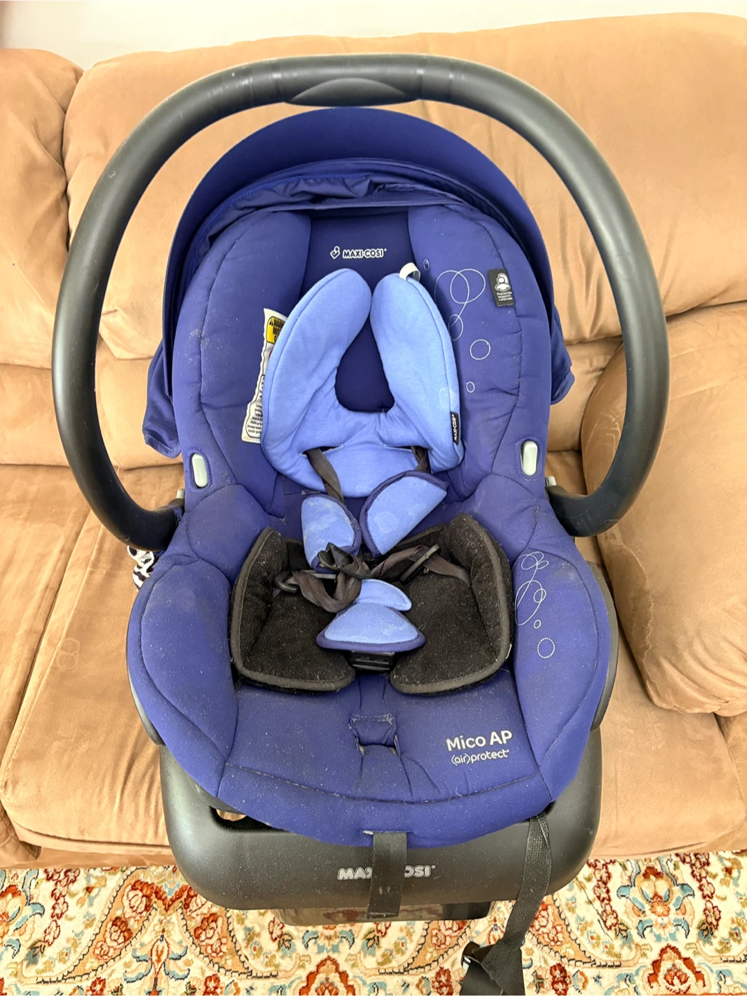 Maxi-Cosi Mico AP Infant Car Seat and Base